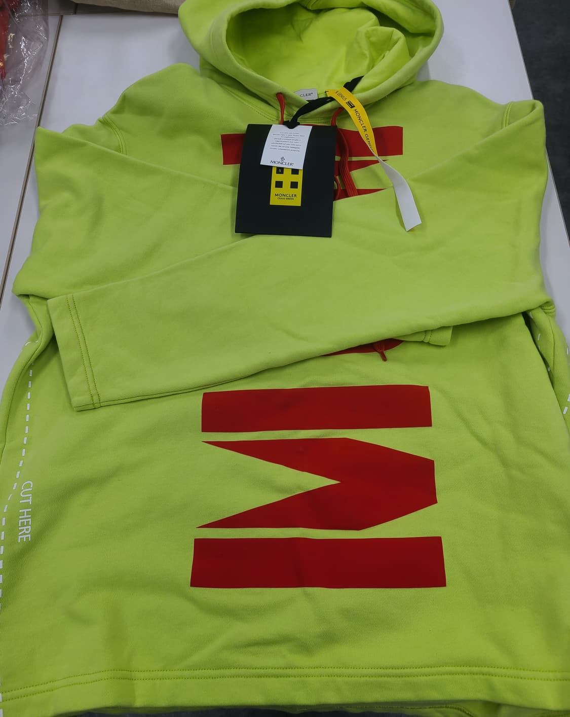 몽클레어 사이즈m 지니어스 후드티 상품이미지3