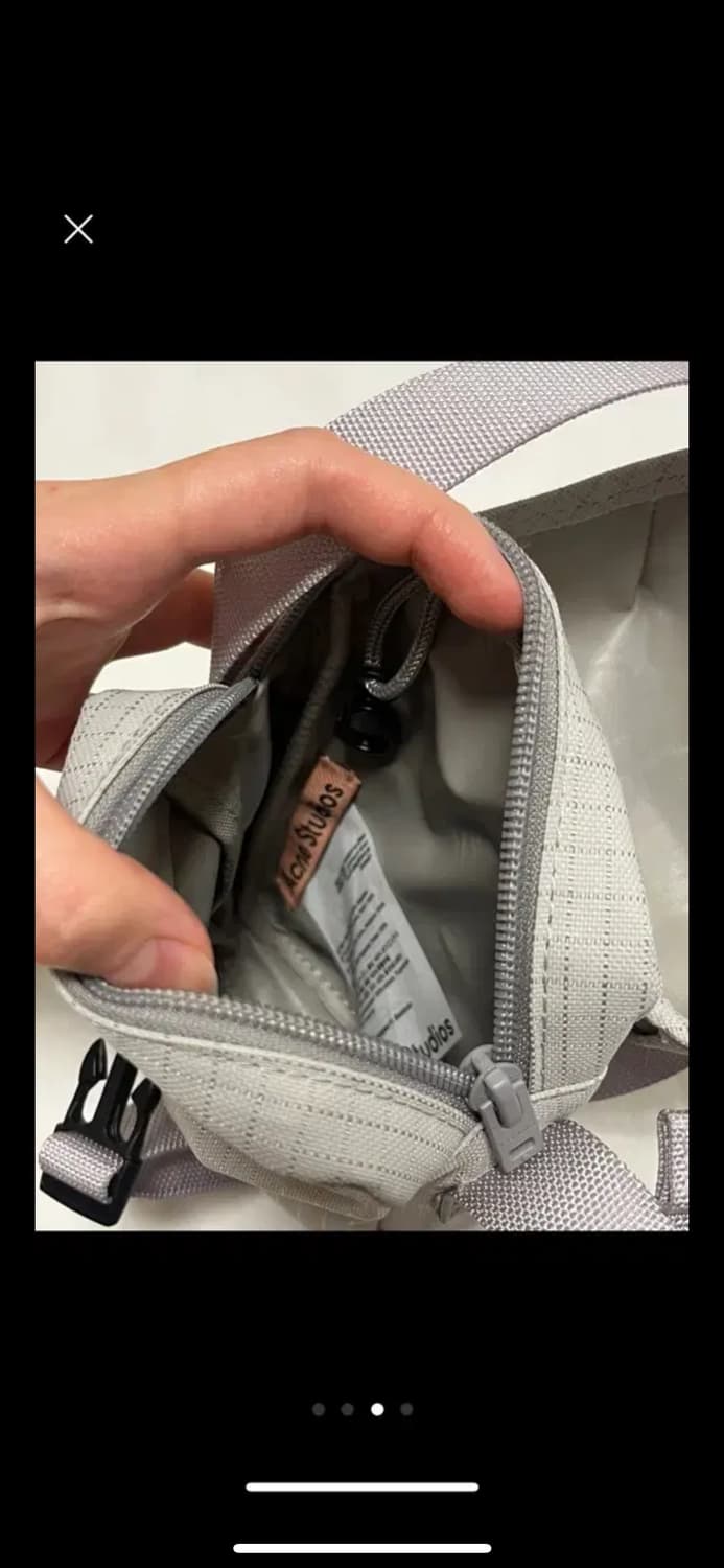 아크네스튜디오 립스탑 미니백 상품이미지4