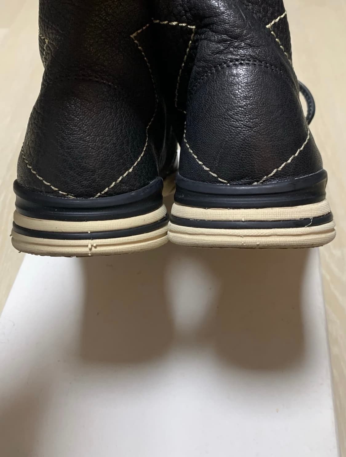 비즈빔 (visvim huron moc hi-folk) 블랙 10사이즈 상품이미지3