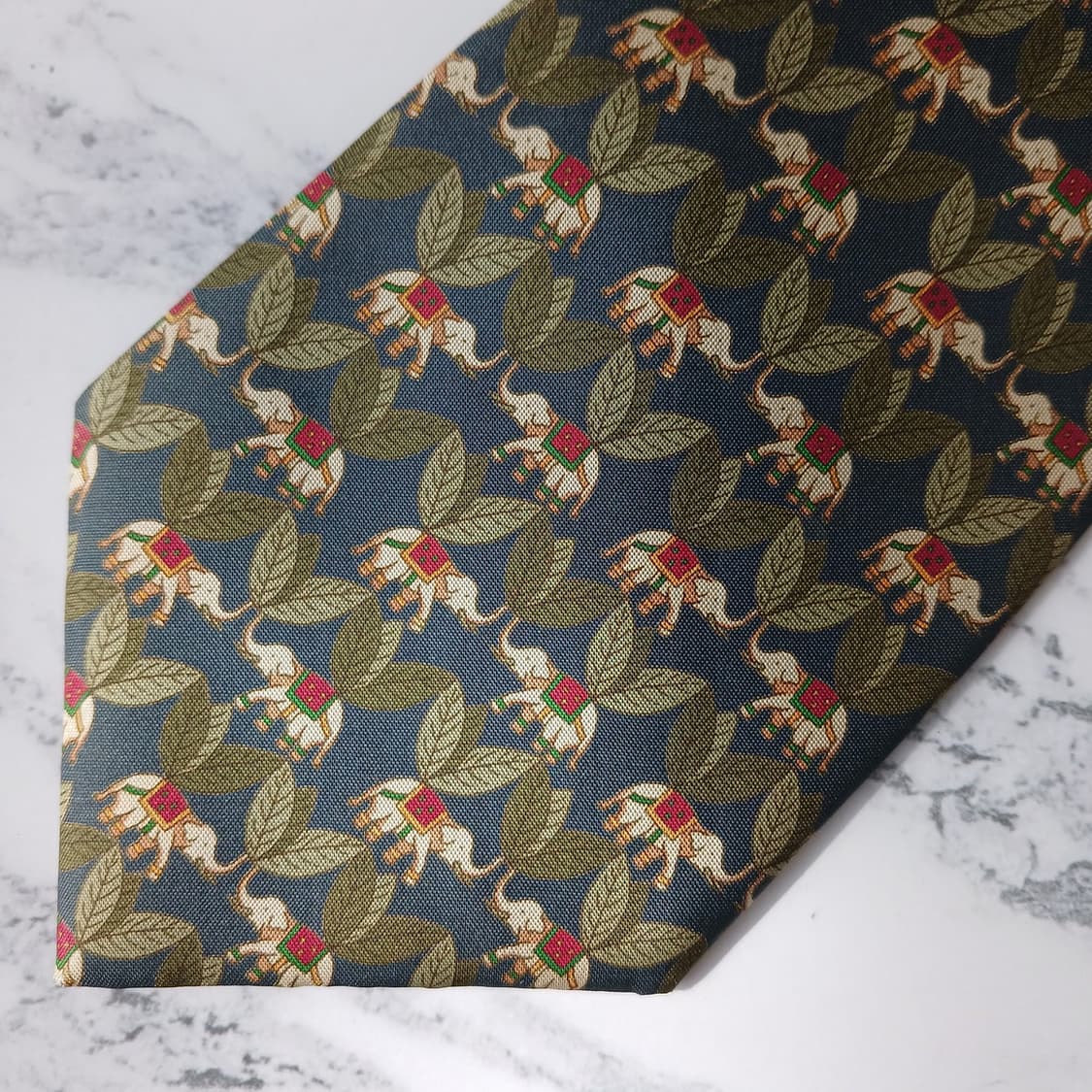 짐톰슨 실크 블루 코끼리 패턴 넥타이 9.5cm A+등급 E888
 상품이미지8