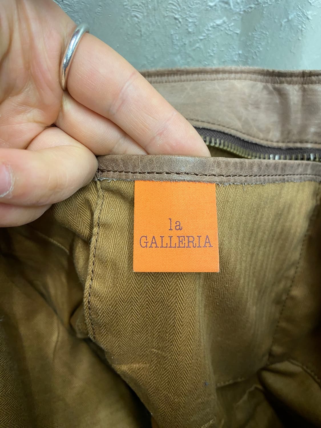 [37*24] LA Galleria 재팬 메이드 레더 크로스백 상품이미지8