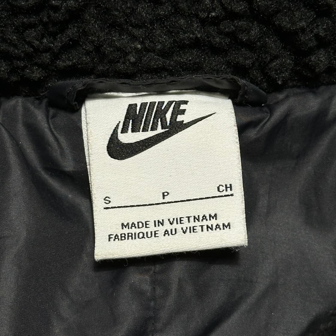 S 나이키 여성용 블랙 뽀글이 롱 코트 상품이미지4