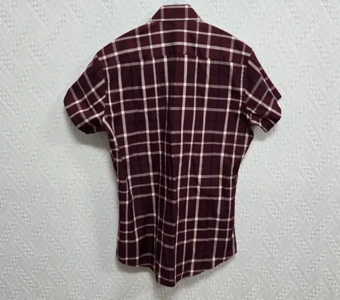 피에르가르뎅) 여성 슬림핏 반팔 셔츠 상품이미지3