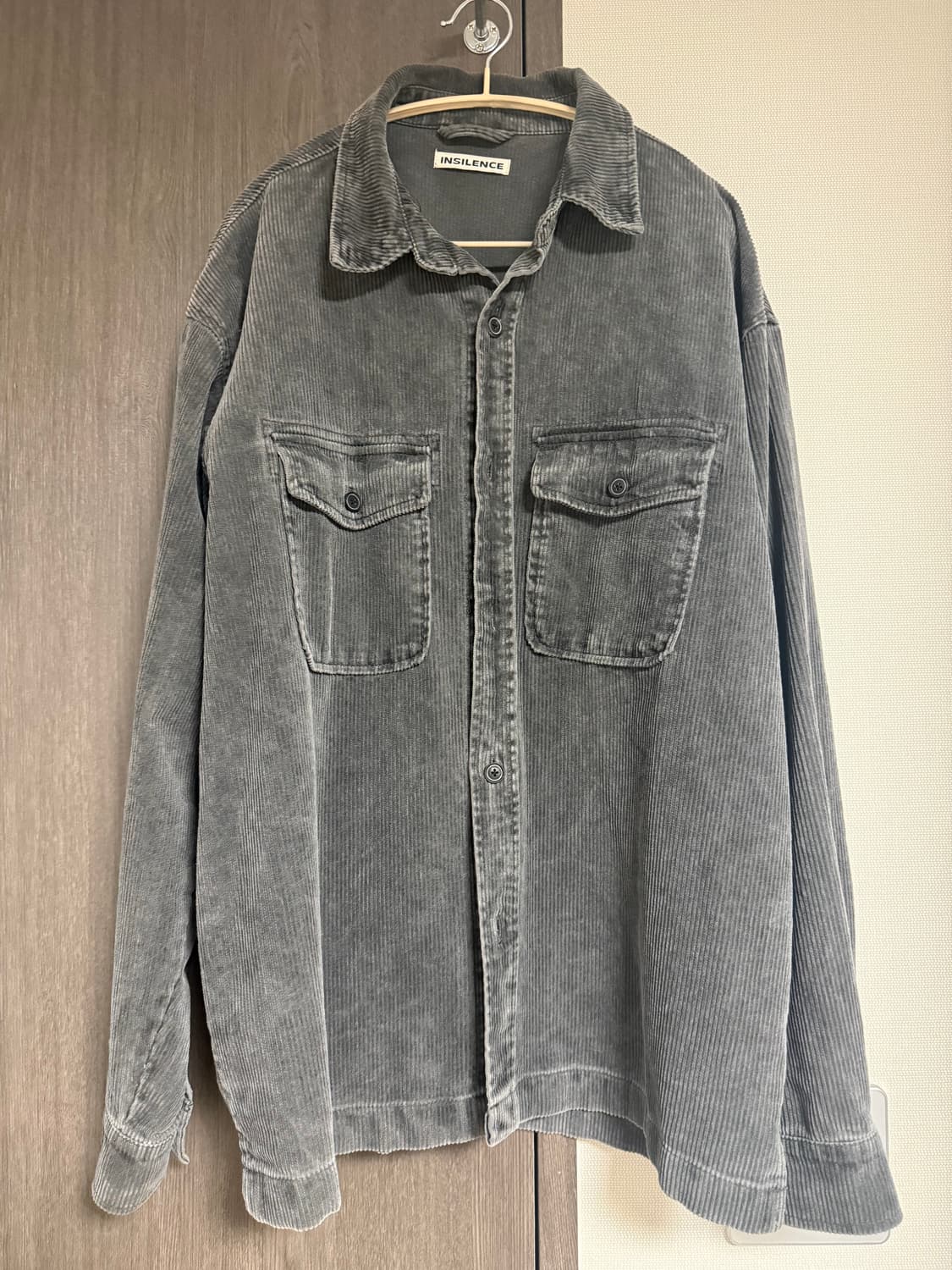인사일런스 피그먼트 코듀로이 셔츠 차콜 L 상품이미지1