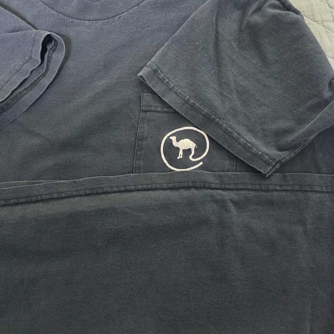 [XL] 90s 카멜 포켓 프로모 티셔츠 ver. 하드페이드 상품이미지3