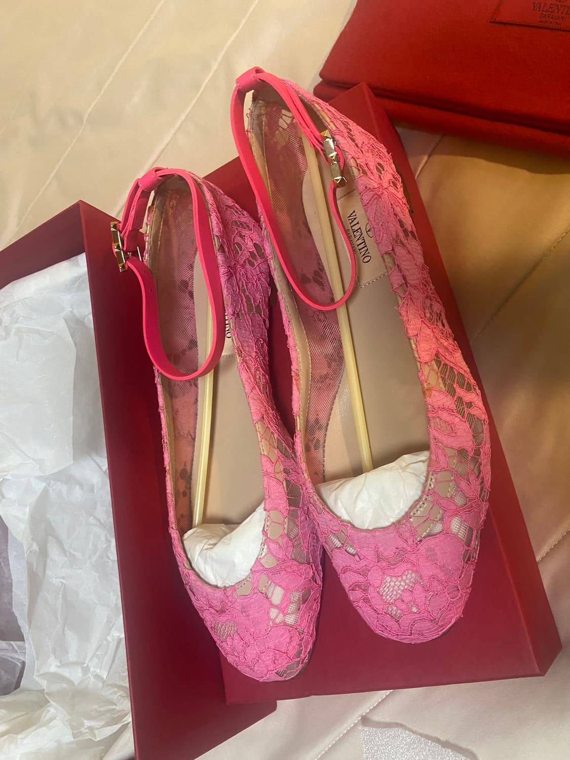 Valentino 발렌티노 정품 여성플랫단화 새상품 풀박스  37사이즈 상품이미지1