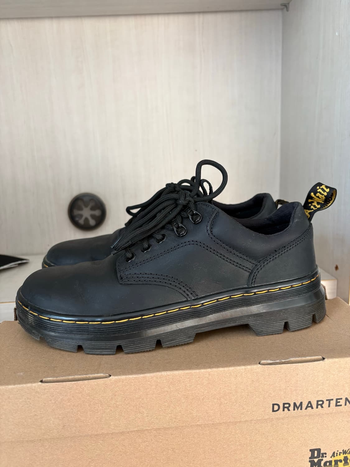 닥터마틴 리더 와이오밍 레더 유틸리티 블랙 상품이미지4