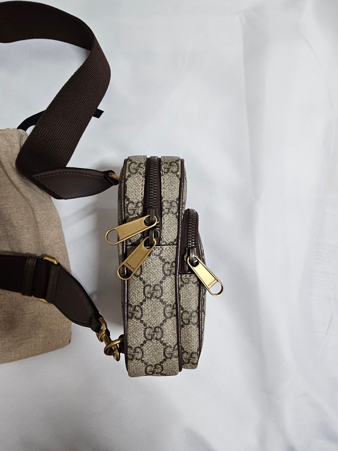 (새상품)구찌 부띠끄정매장 크로스백 상품이미지2