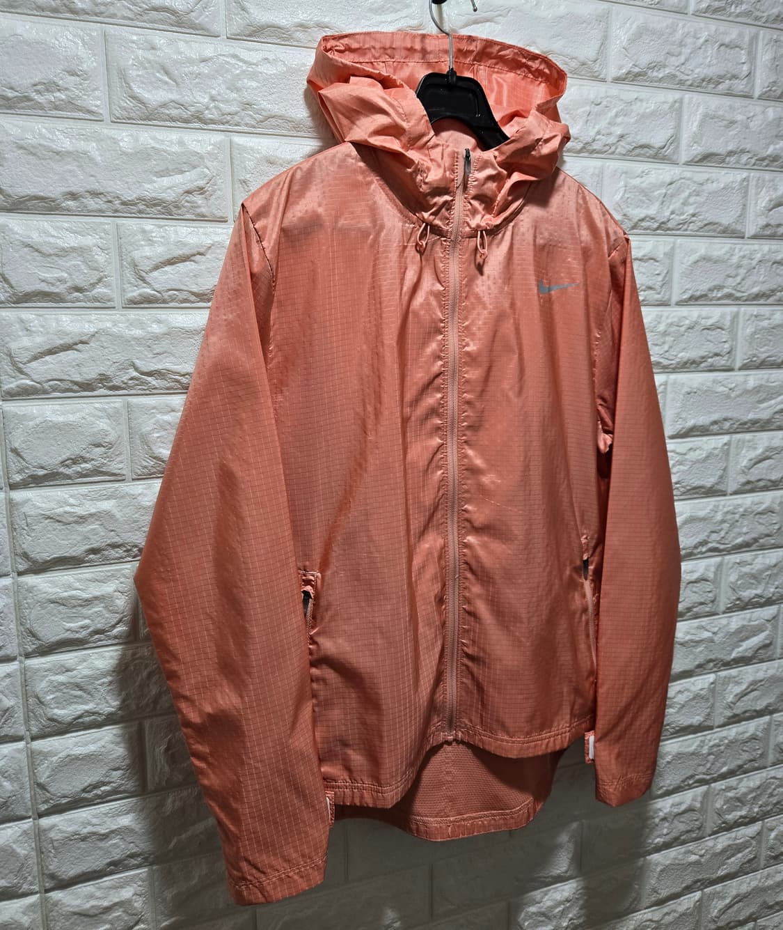 거의새것/ 나이키 우먼스 에센셜 후디 바람막이 자켓 85~90 상품이미지5