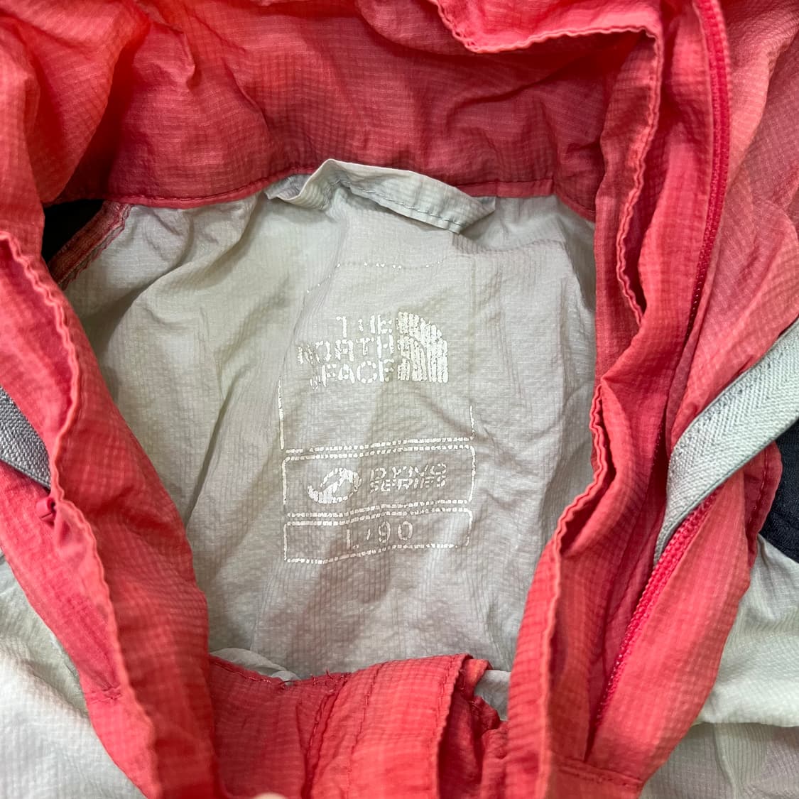 90 노스페이스 여성 경량 바람막이 0317M 상품이미지2