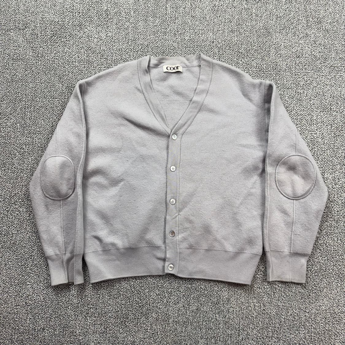 쿠어 그레이 패치 가디건 상품이미지1