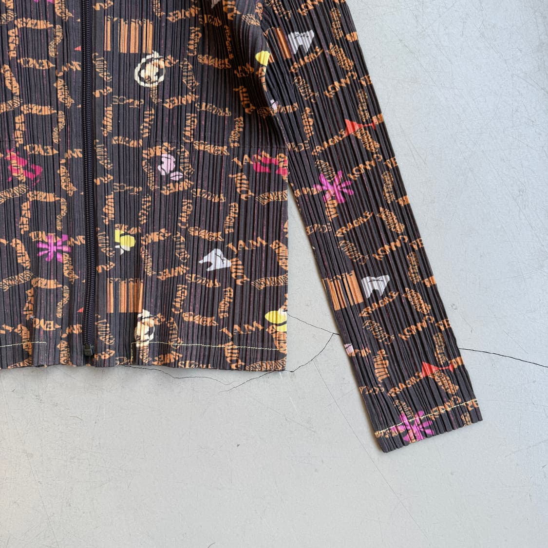 플리츠 플리즈 그래픽 플리츠 자켓 상품이미지3