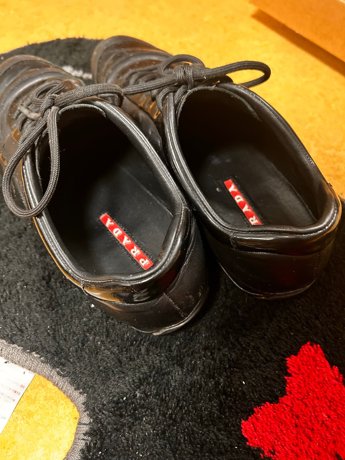 프라다 스포츠 라인 스니커즈 판매합니다 상품이미지2