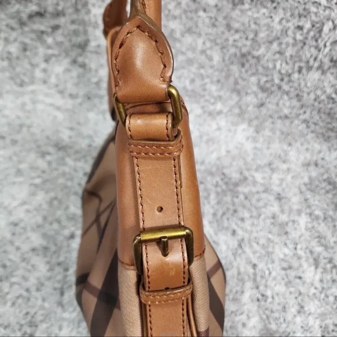 버버리 호보백 숄더백 상품이미지7