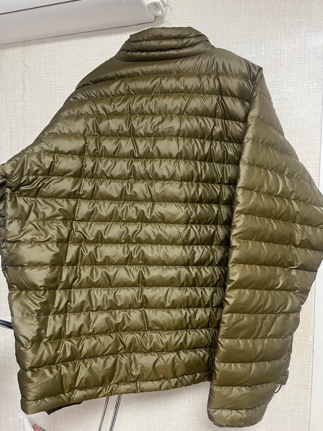 2012년형 파타고니아 경량패딩 XL 카키브라운 상품이미지2