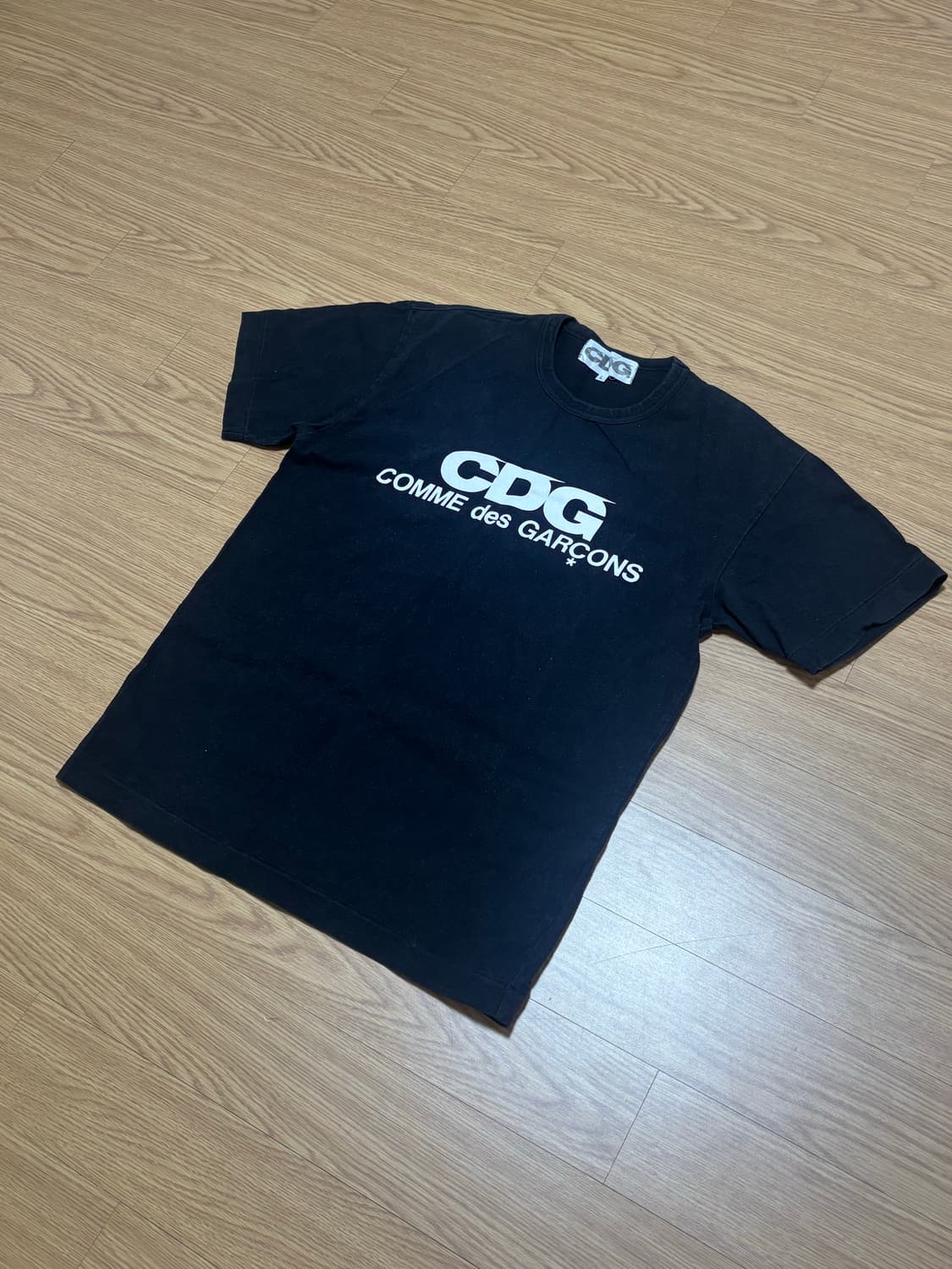 CDG 꼼데가르송 반팔 티셔츠 L 상품이미지1