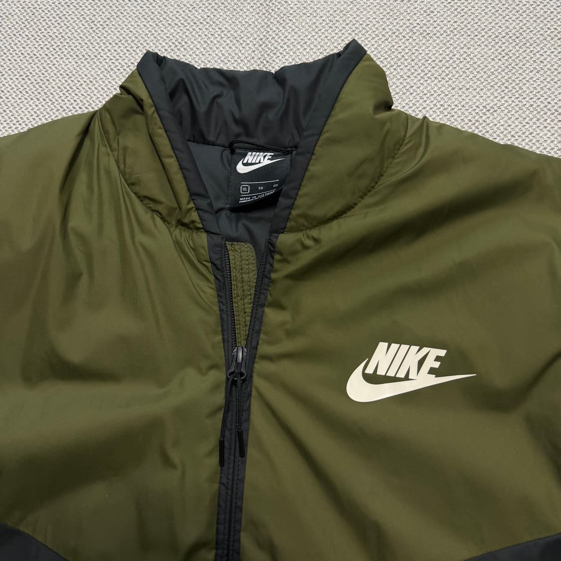 나이키 빅로고 신세틱필 봄버자켓 상품이미지3