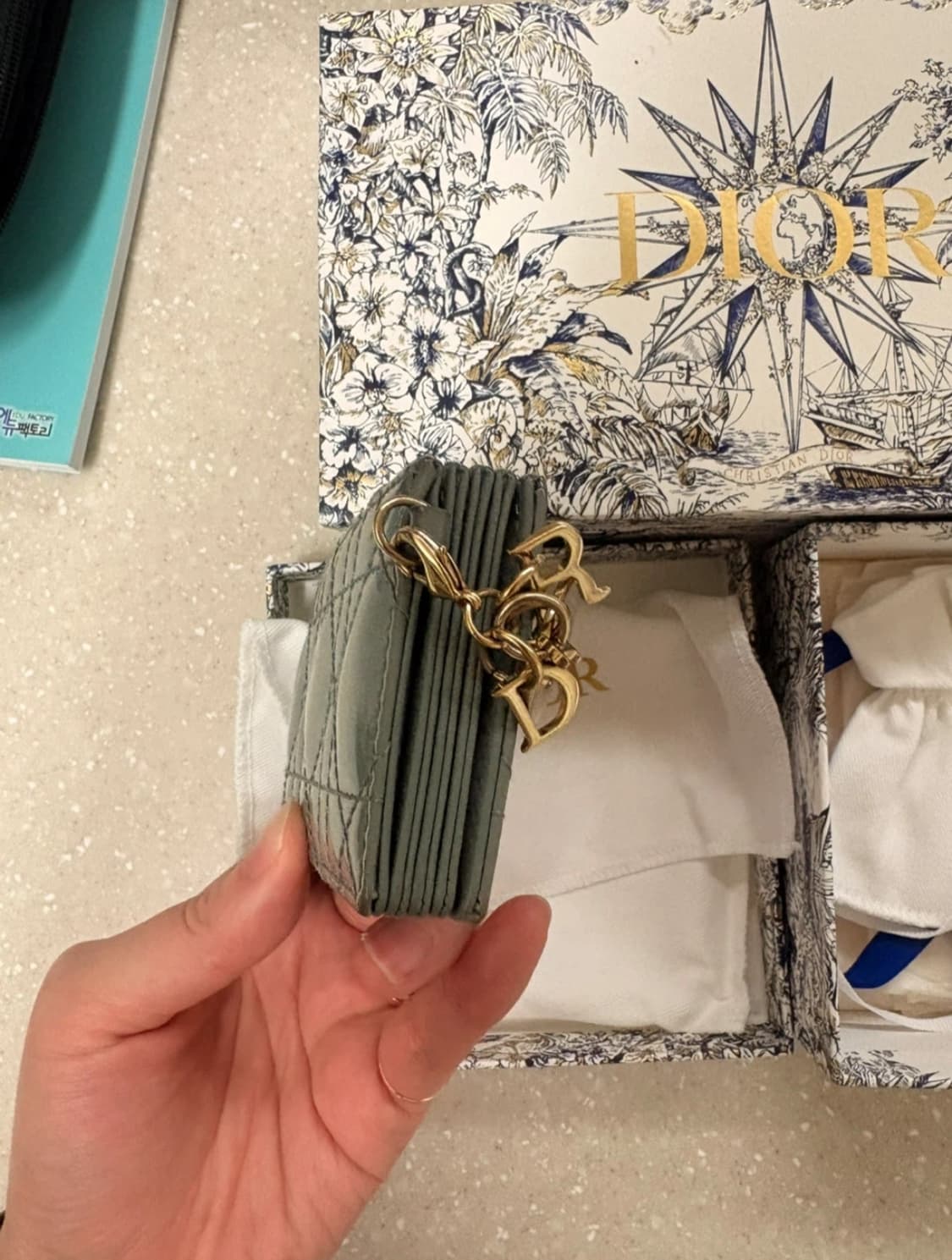 (정품/백판풀구성) 디올 아코디언 카드지갑 상품이미지4