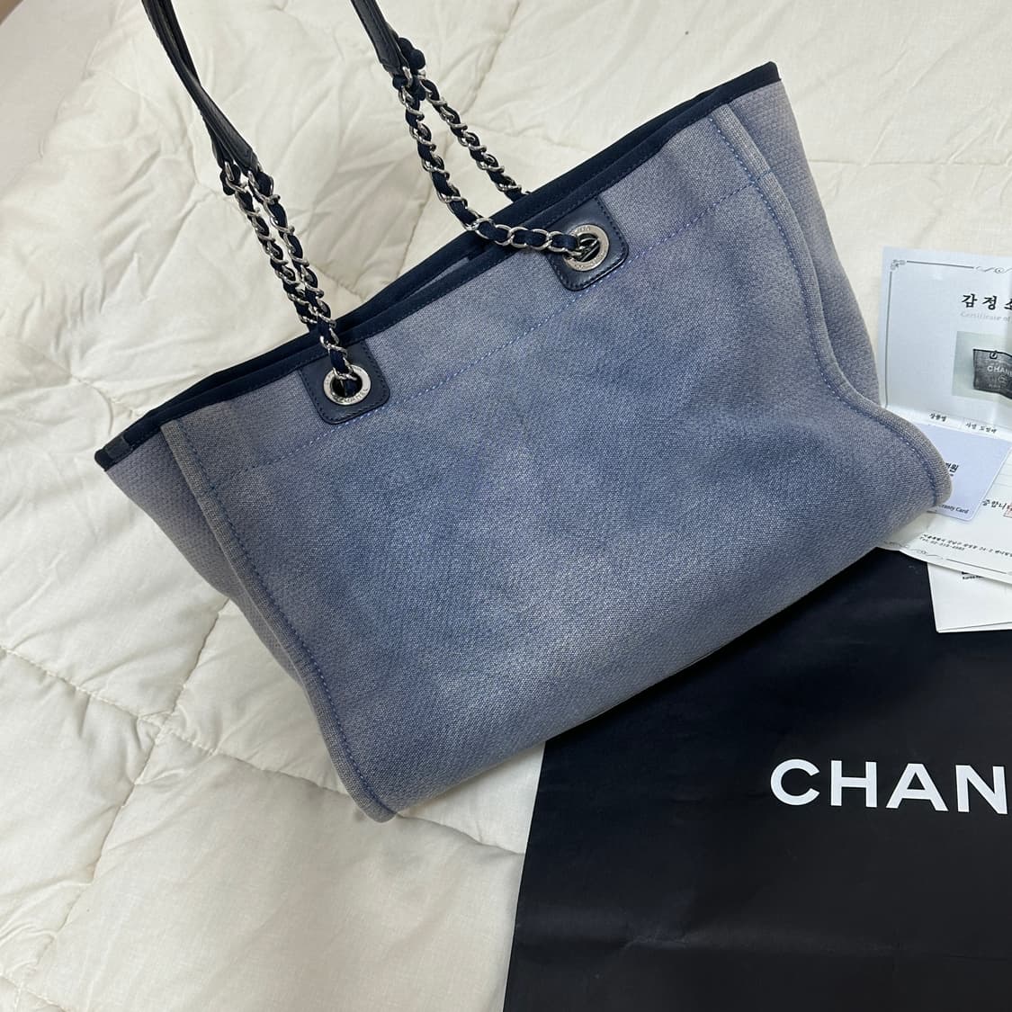 정품, 감정서o) chanel 샤넬 데님 도빌백 미듐 상품이미지3