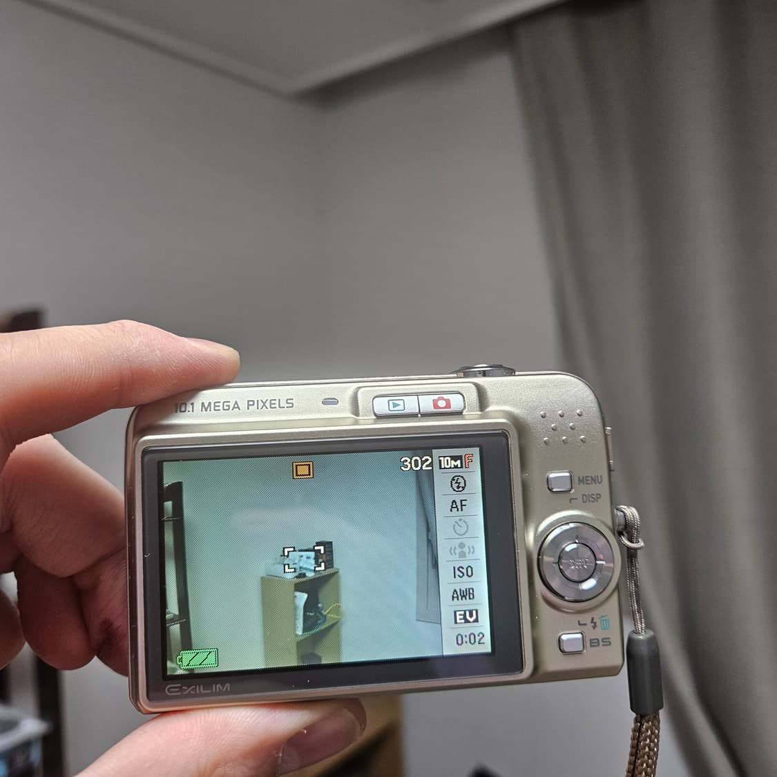 [은채 디카] 카시오 엑슬림 EX-Z1050 골드 디카 르세라핌 상품이미지3