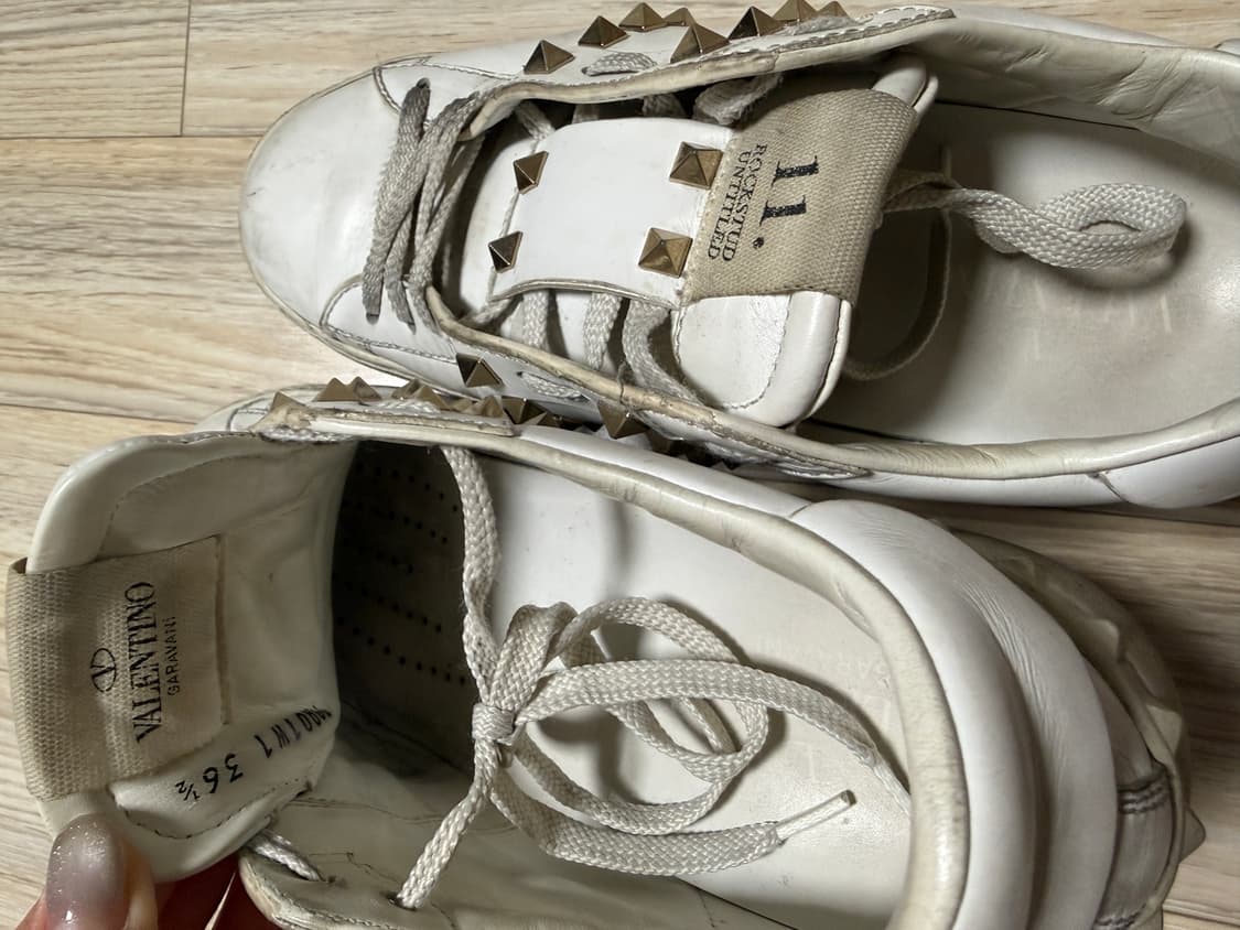 발렌티노 락스터드 스니커즈 상품이미지8