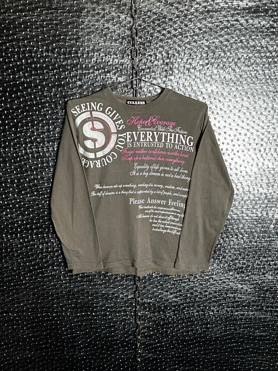 Collins 레터링 브이넥 티셔츠 상품이미지1