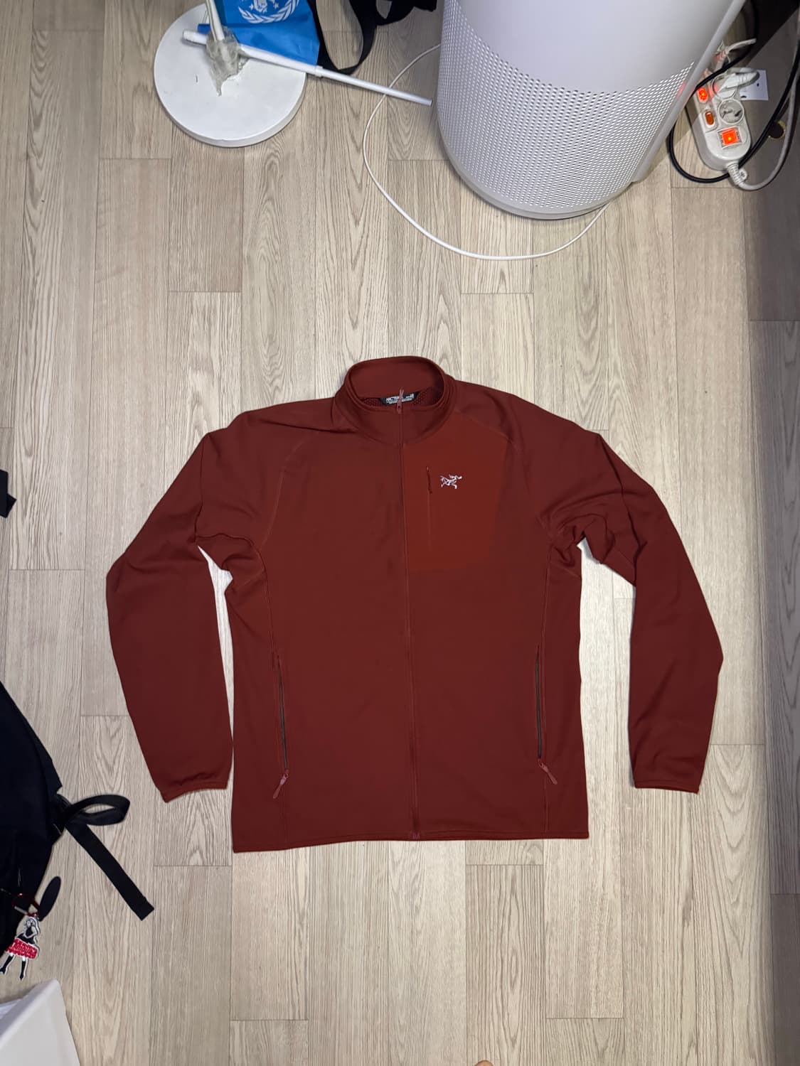 아크테릭스 델타 집업 자켓 버건디 상품이미지2