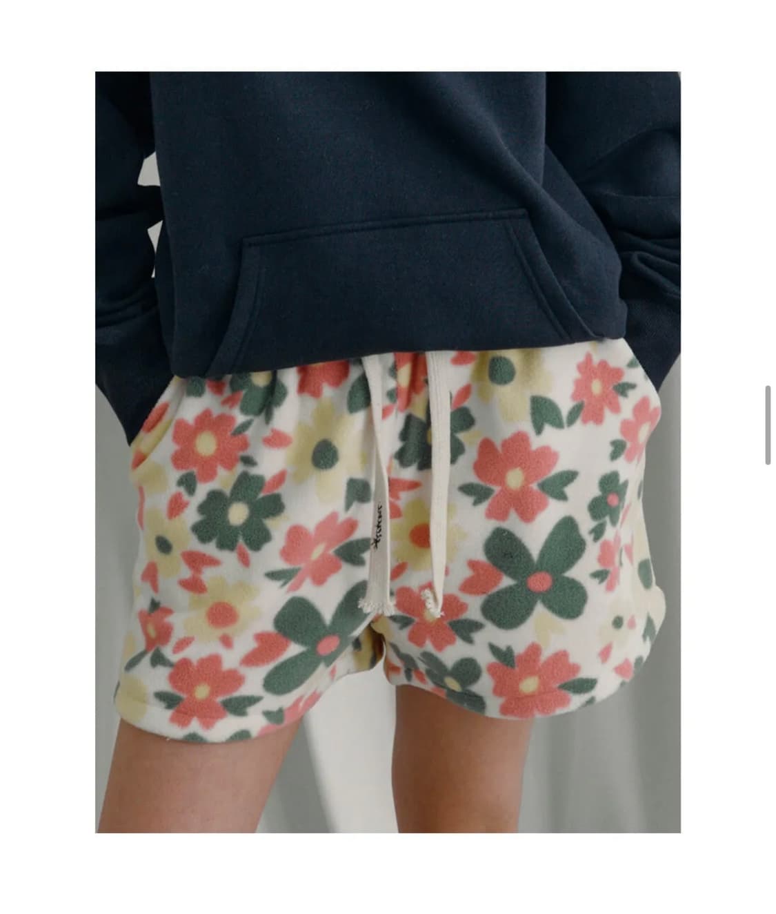 시엔느 플라워패턴 반바지  (후리스재질) 새제품 상품이미지4