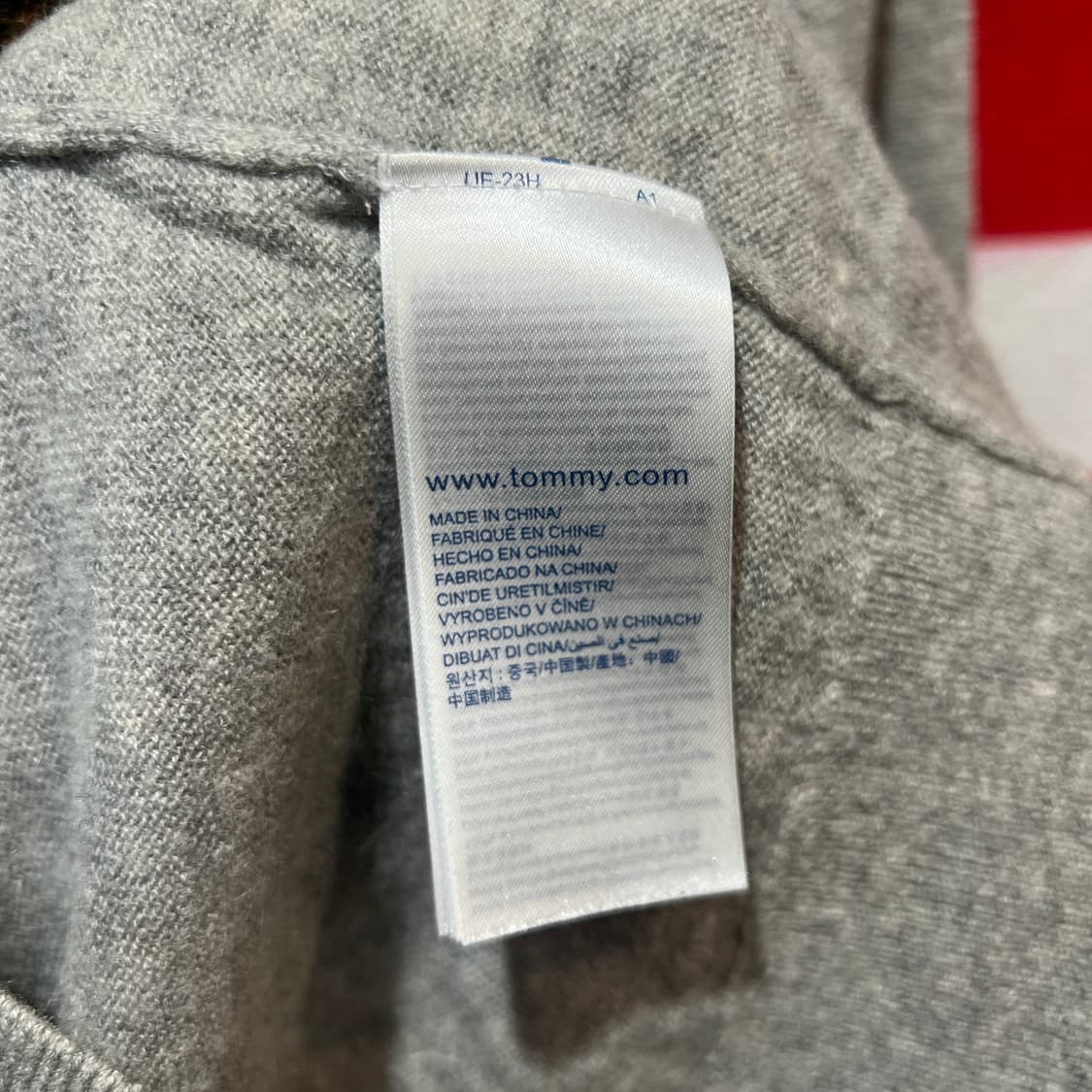 타미힐피거 브이넥 니트 상품이미지4