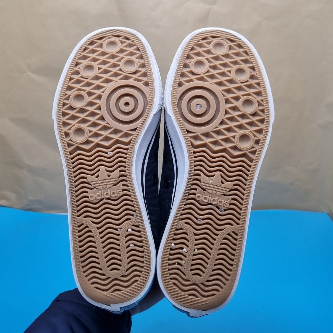 아디다스 니짜로우 스니커즈225 상품이미지3