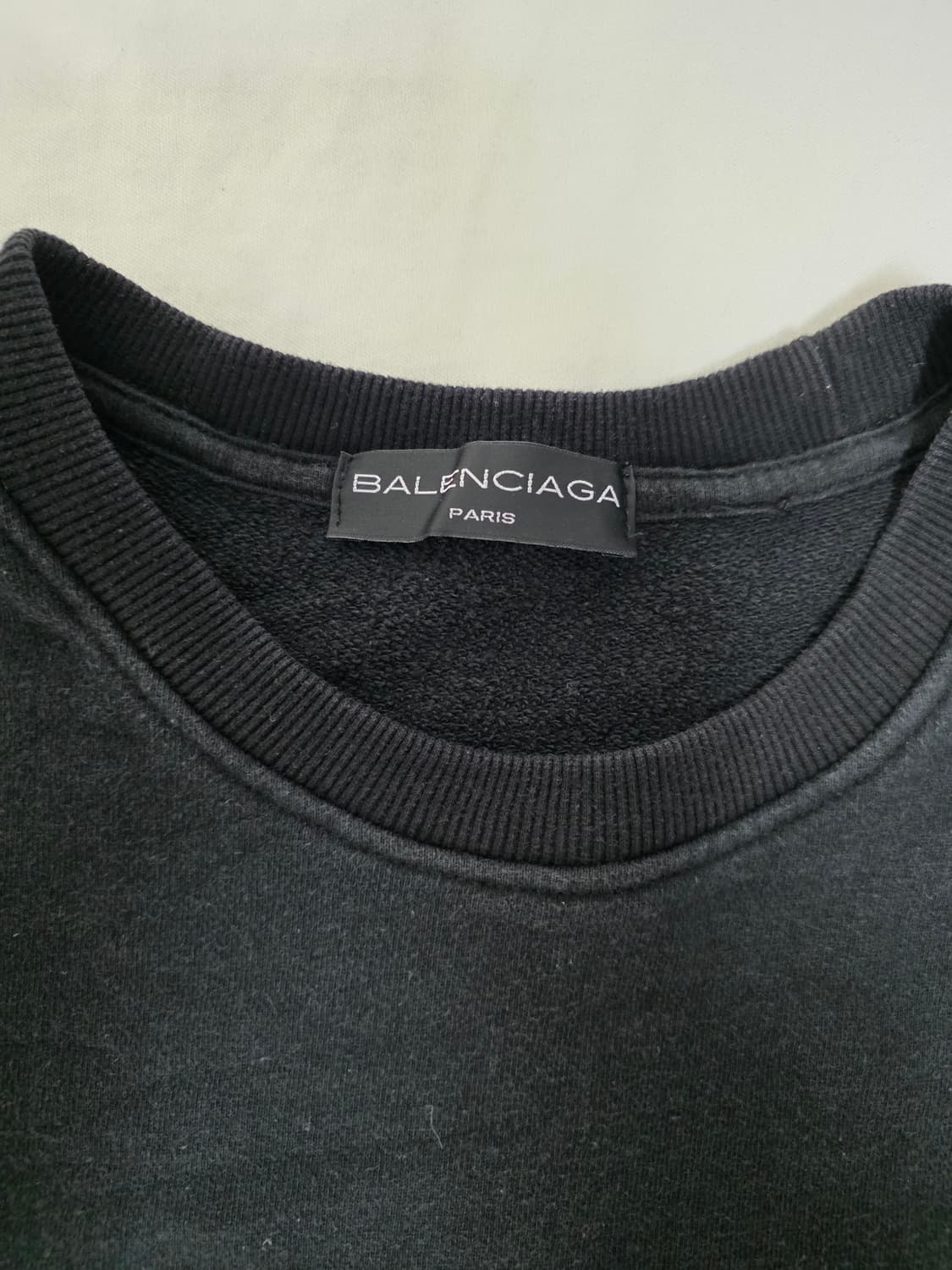 (정품, 정가품 문의 사절) 발렌시아가 옴므 맨투맨  가단 64cm 상품이미지6