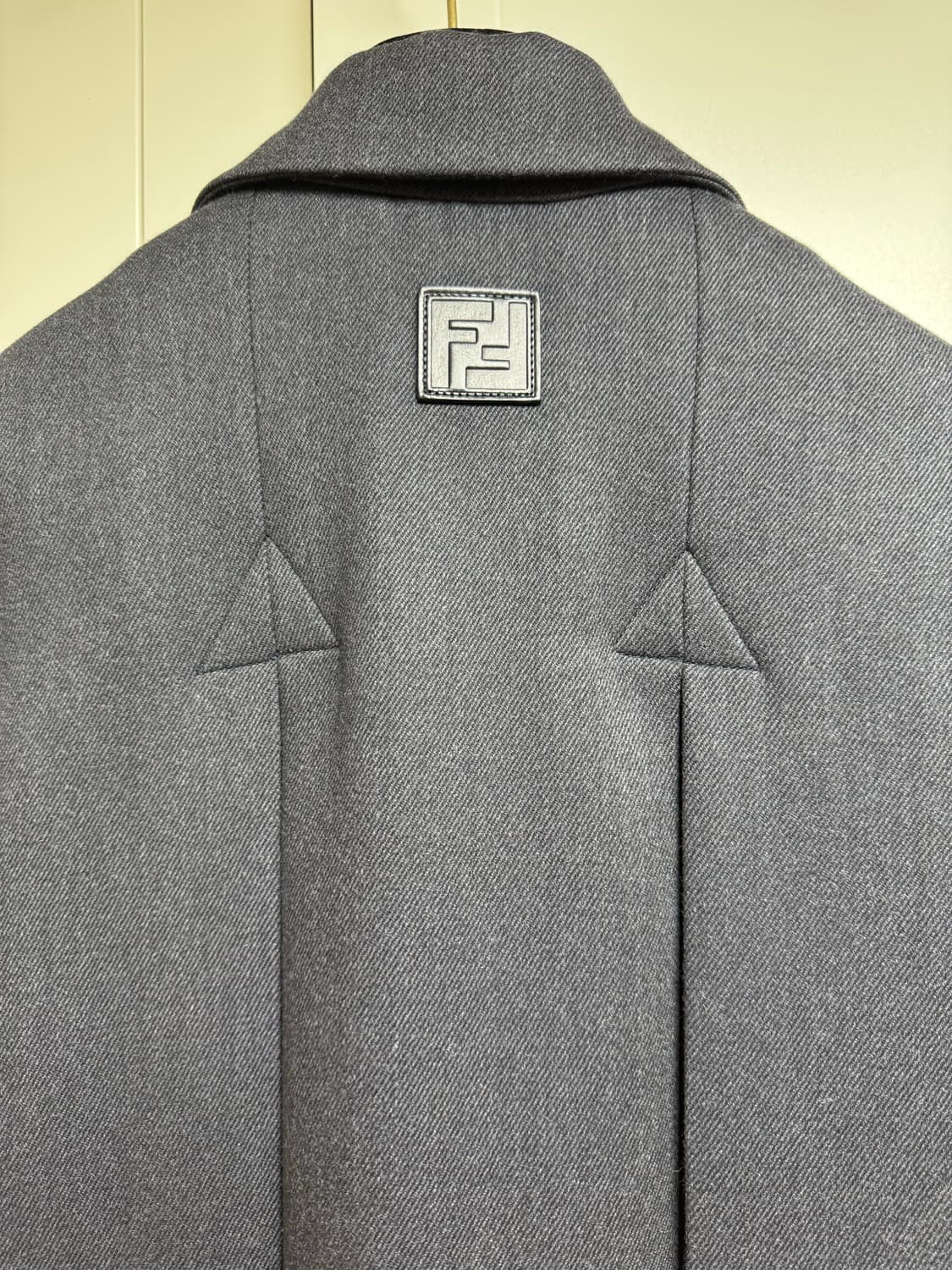 펜디 FF 자카드 백 플리츠 싱글 코트 IT48 (100) 상품이미지6