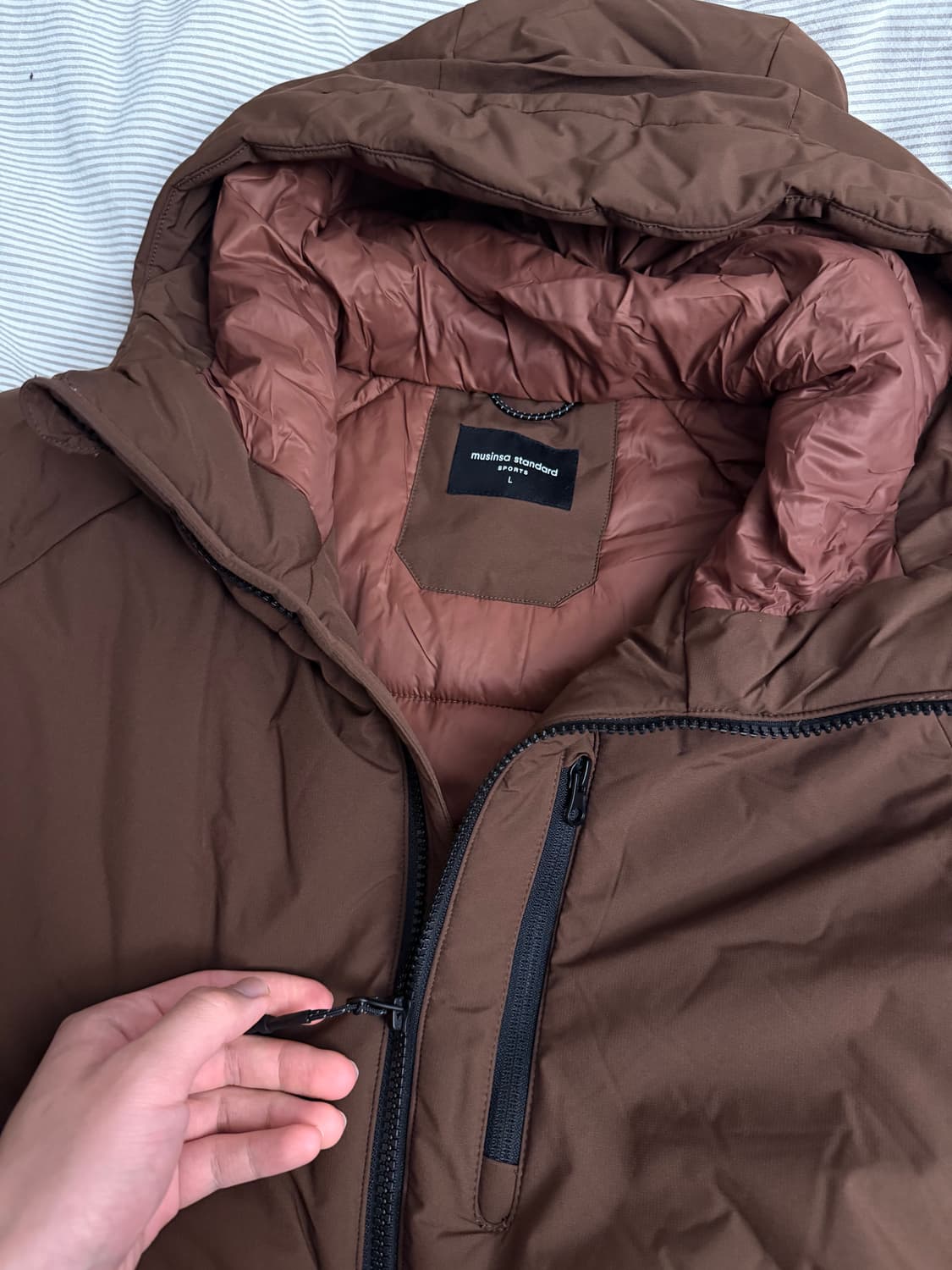 무신사 스탠다드 코어 익스트림 패딩자켓 브라운 L 상품이미지2