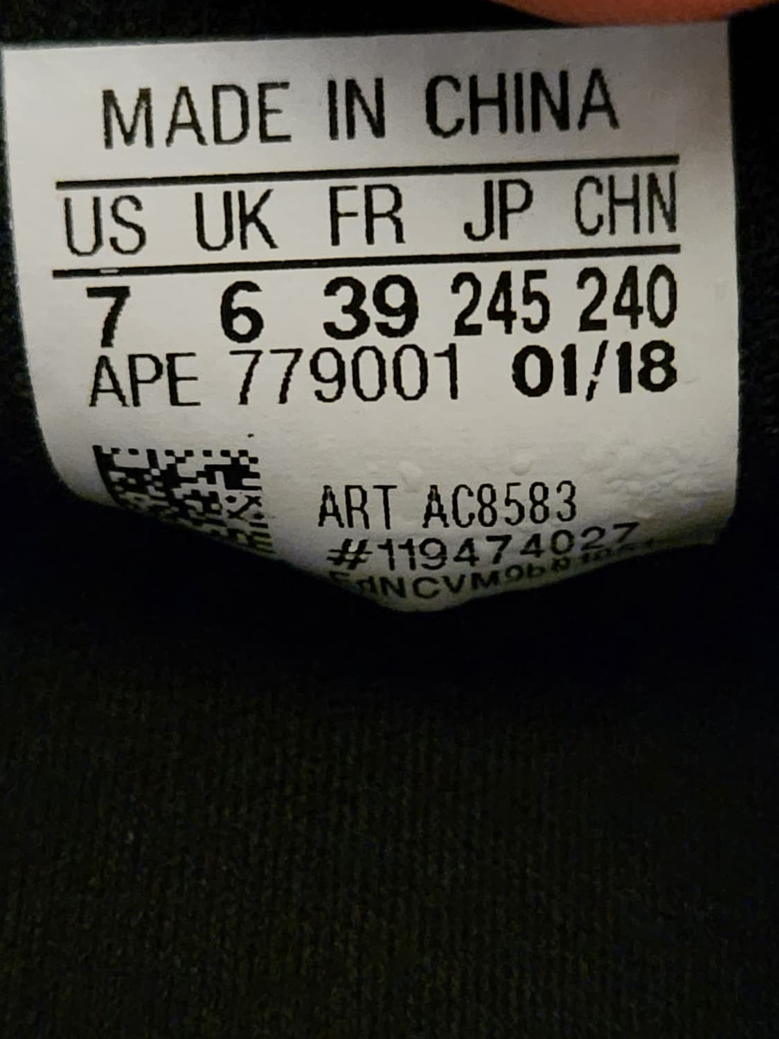 아디다스 아딜렛 샌들 2.0 사이즈245

바닥면 오염외에는 새거처럼 깨 상품이미지8