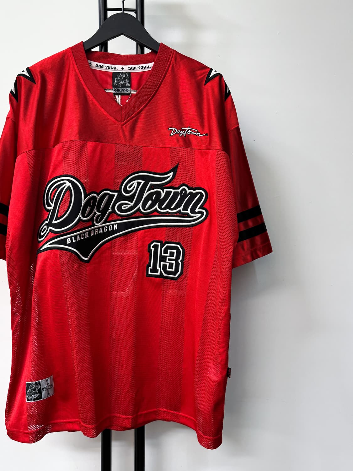 도그 타운 블랙 드래곤 풋볼 탑 상품이미지2