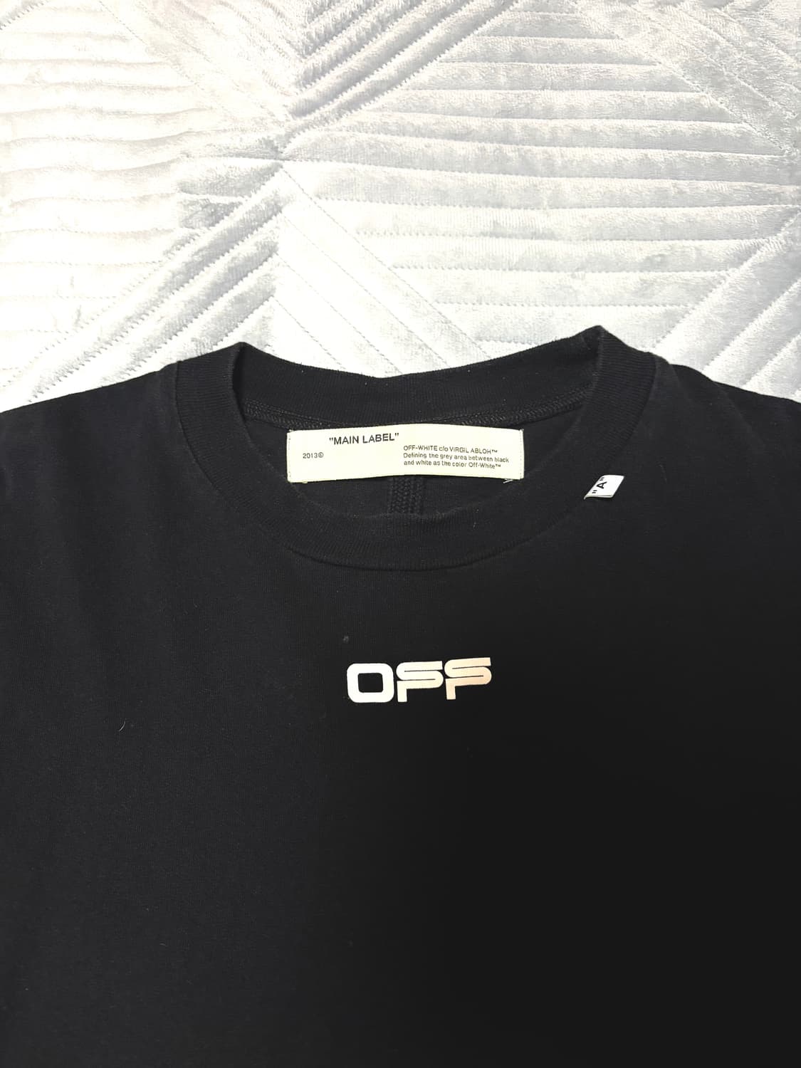 오프화이트 맨투맨 상품이미지5