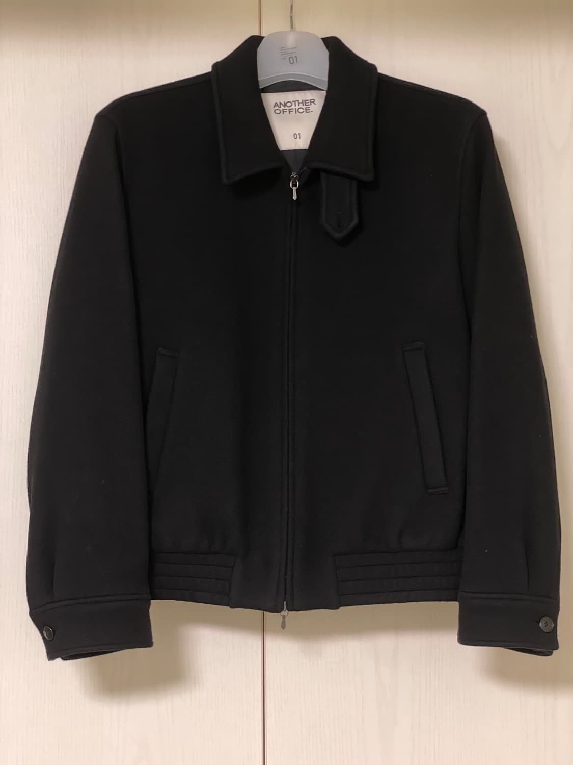 23AW 어나더오피스 볼륨 블루종 블랙 (01) 상품이미지1