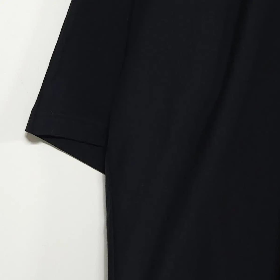 105~110 이세이미야케 옴므 플리세 반팔 티셔츠 23년식 상품이미지4