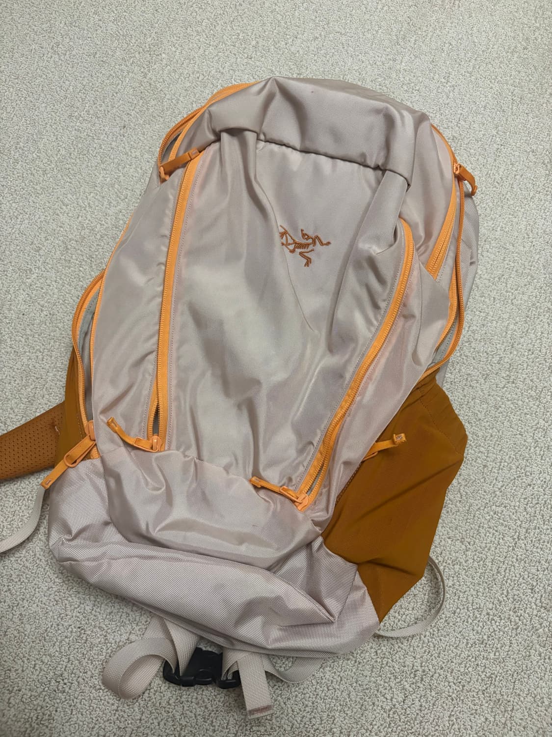 아크테릭스 맨티스 26 백팩 핑크 상품이미지2