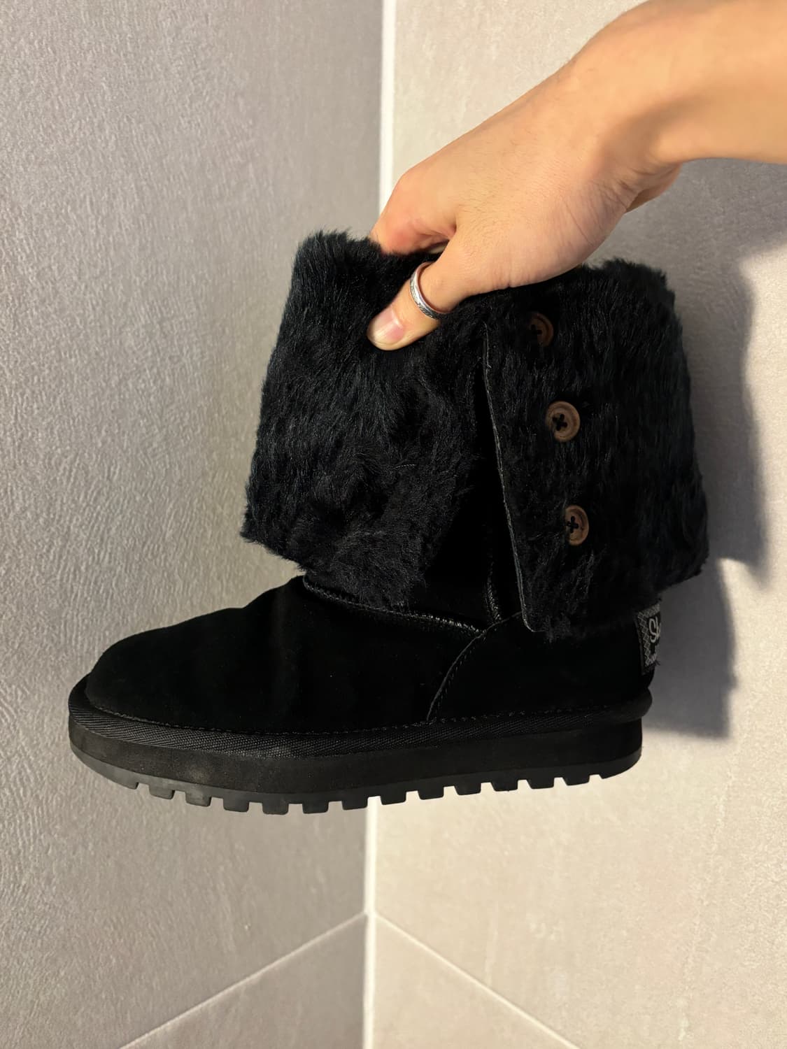 스케쳐스 스웨이드 버튼 부츠  상품이미지3