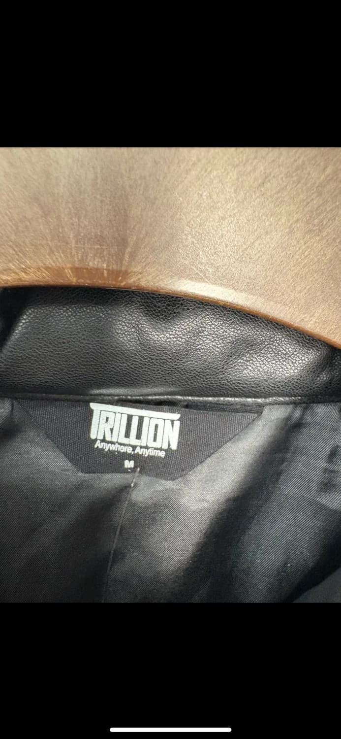 트릴리온 비건 레더 숏패딩 H1860 상품이미지5