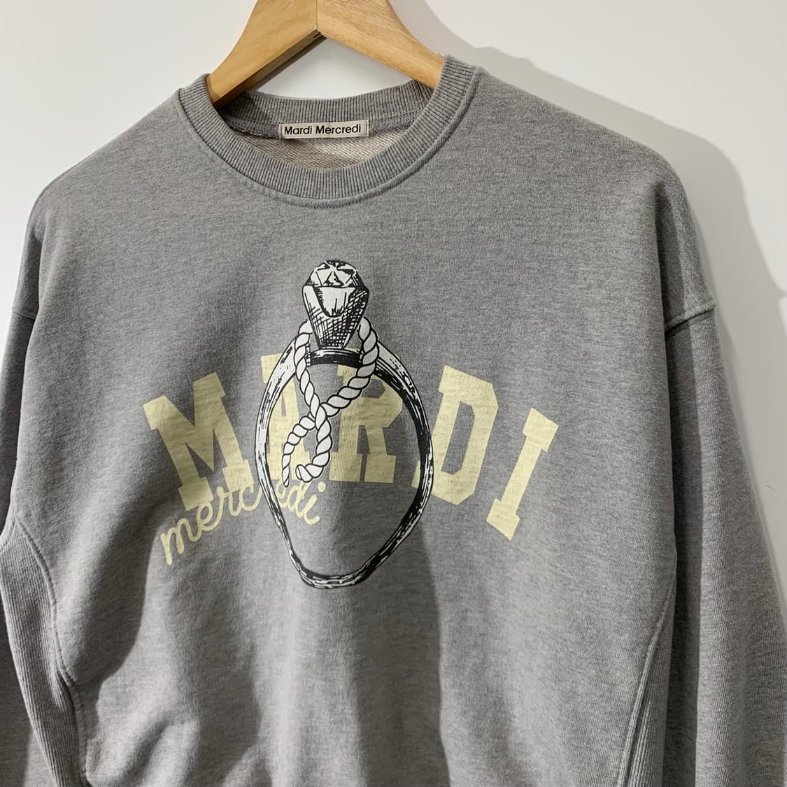 마르디메크르디 맨투맨 그레이 상품이미지2
