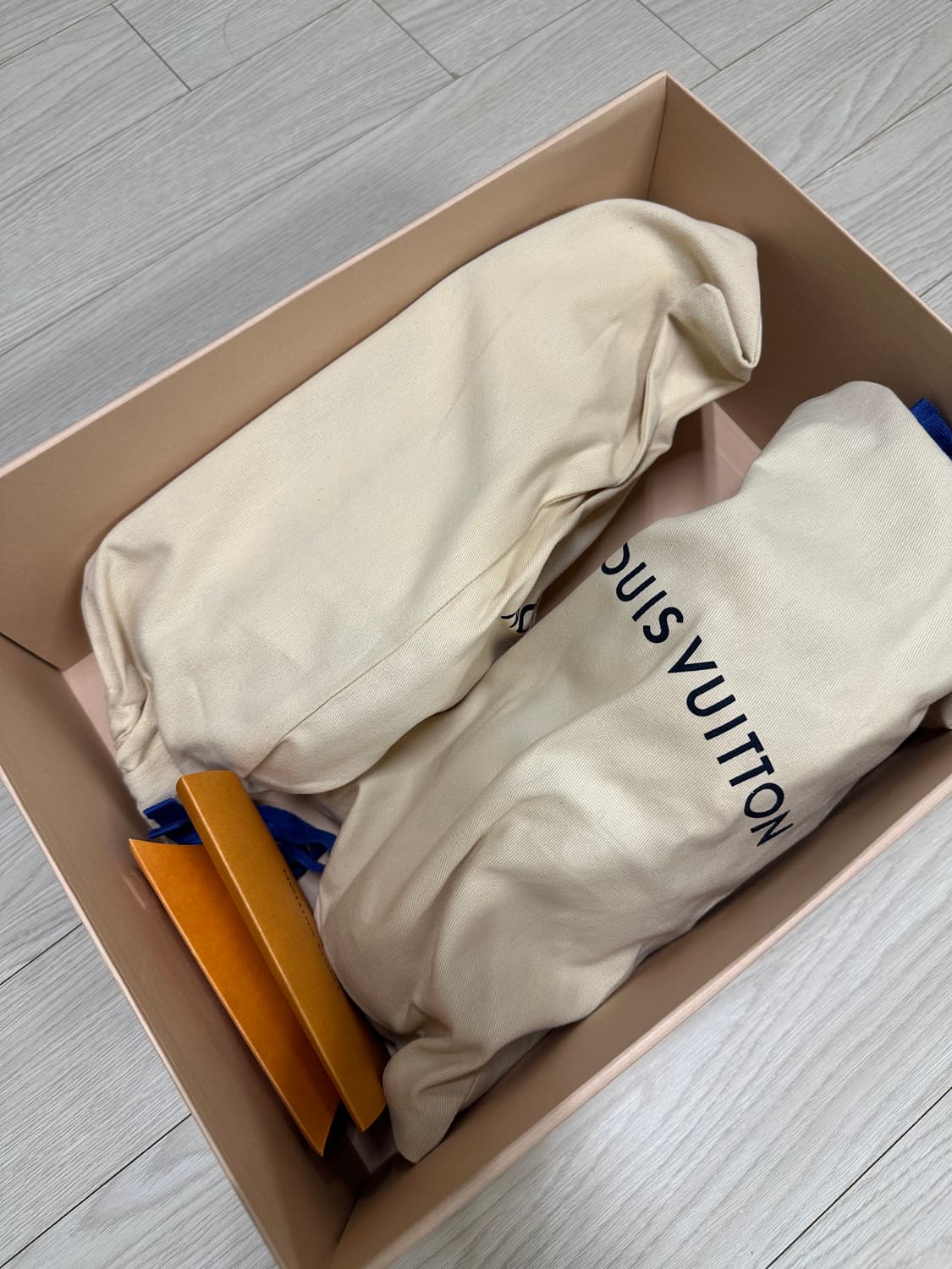 루이비통 버질아블로 그린 트레이너  8 1/2  상품이미지2