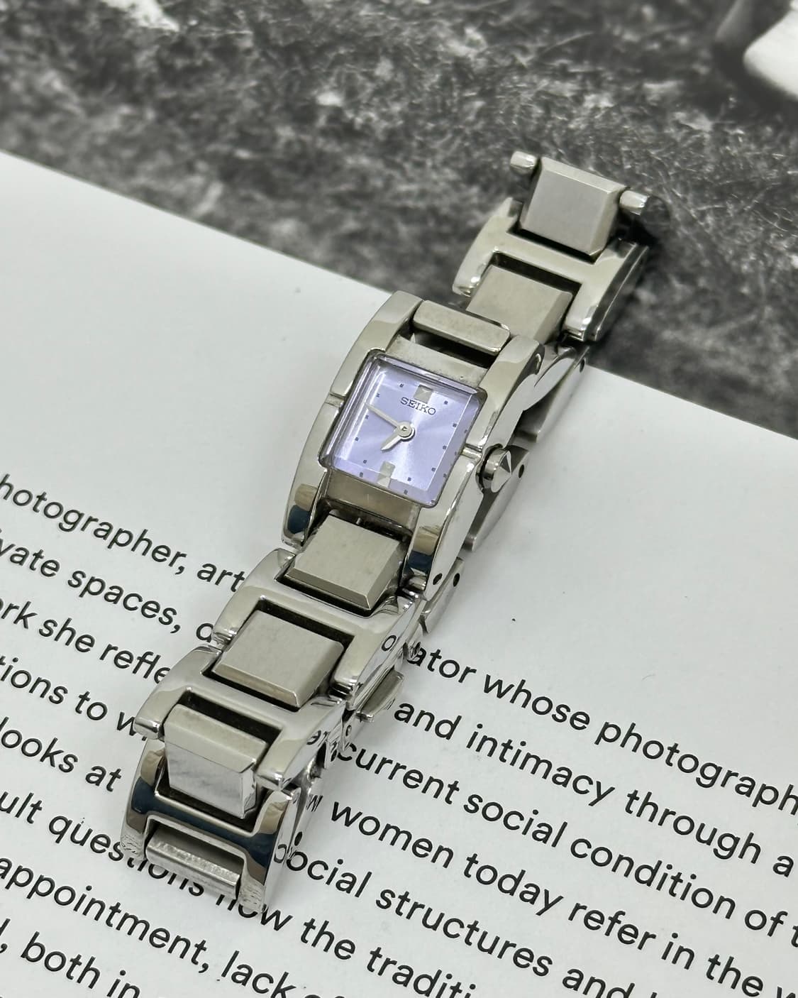 세이코 바이올렛 다이얼 쿼츠 여성 시계 상품이미지3