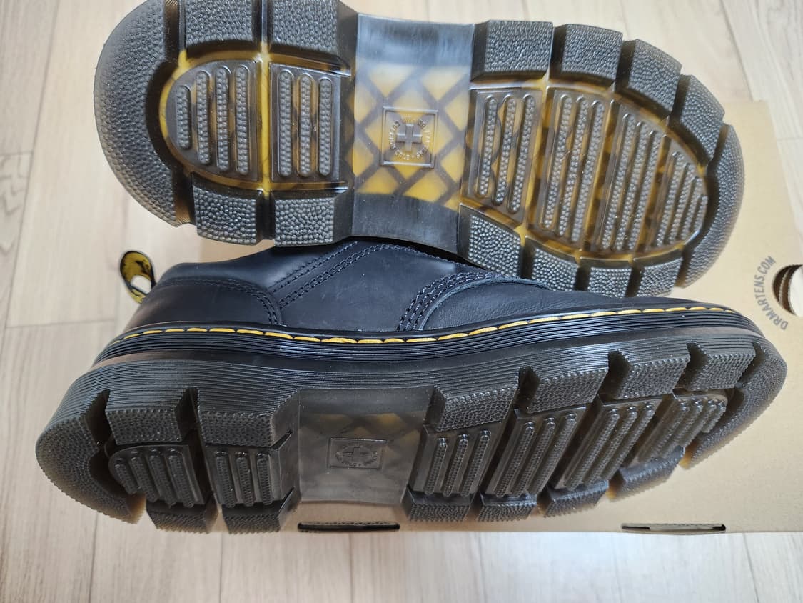 [260] 닥터마틴 리더 상품이미지2