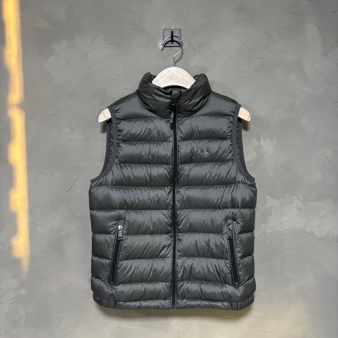 폴로 랄프로렌 덕다운 패딩조끼 그레이 상품이미지1