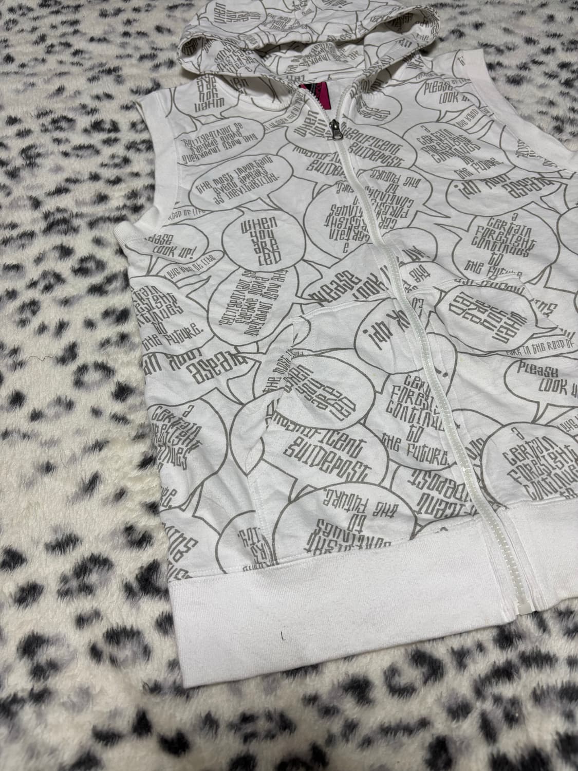 “Unknown” Y2K&Kitsch Mood Sleeveless Hoo 상품이미지3