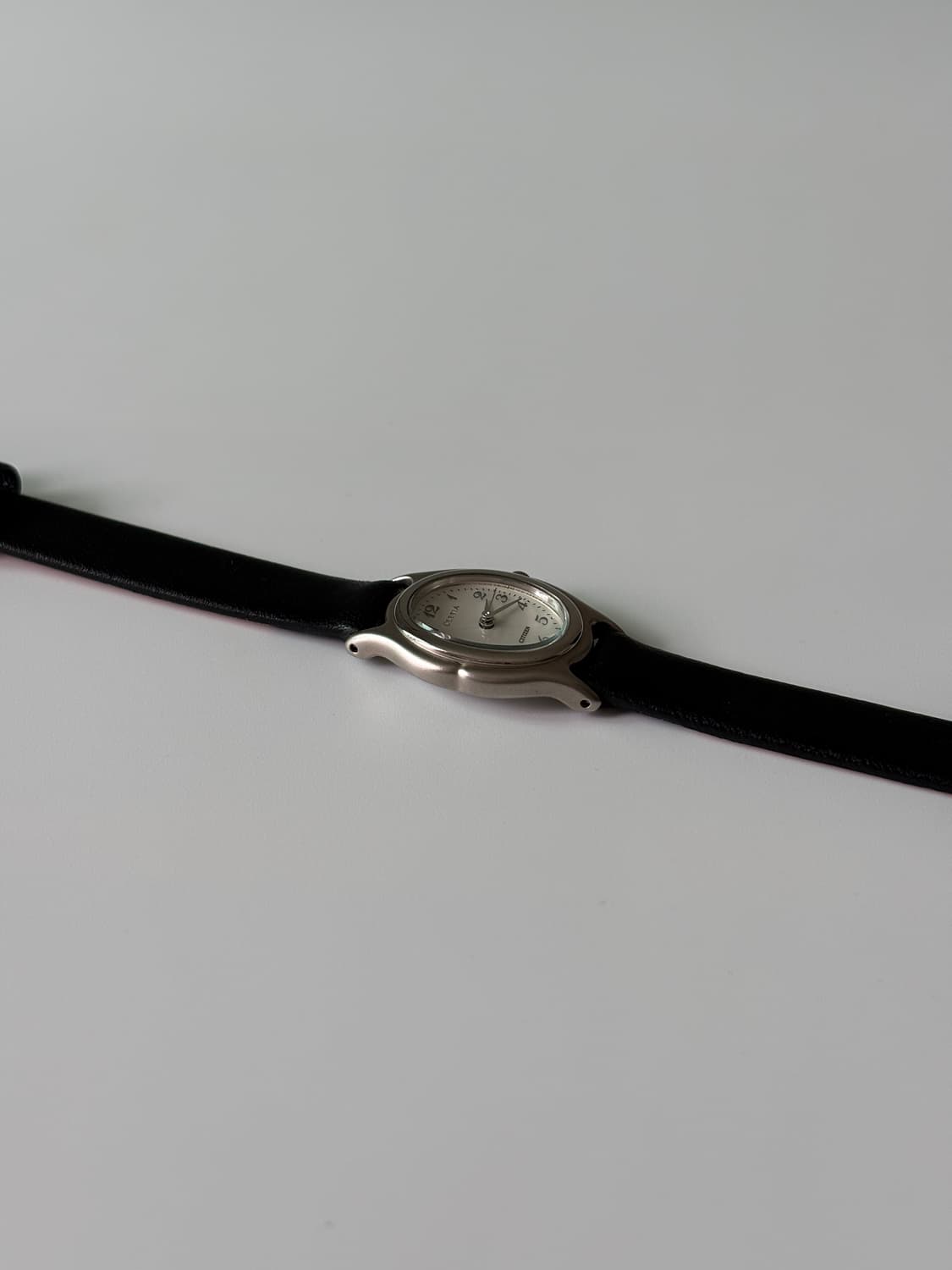 1990년대 Cletia 아라빅 인덱스 실버 오벌 쿼츠 여성 상품이미지6