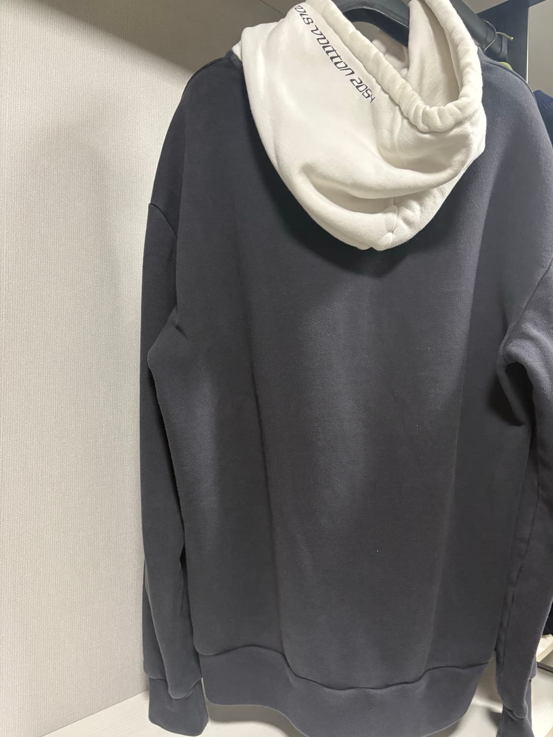루이비통 2054 후드 티셔츠 상품이미지2
