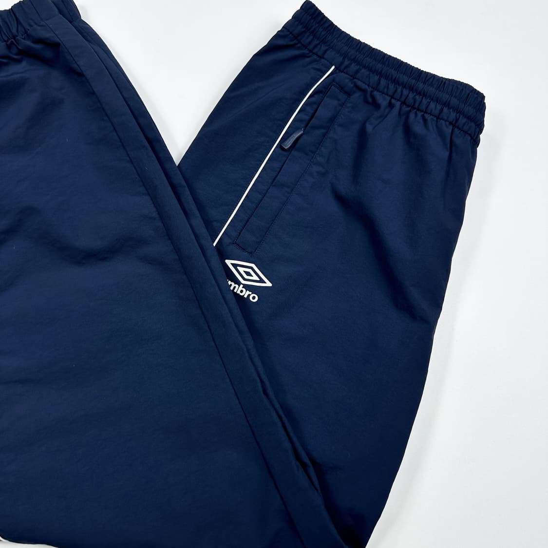 엄브로 트레이닝 네이비 와이드 우븐 조거팬츠 (XL) 상품이미지1